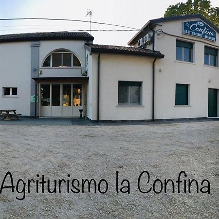 فيلا ليدو دي سبينافي Agriturismo La Confina المظهر الخارجي الصورة