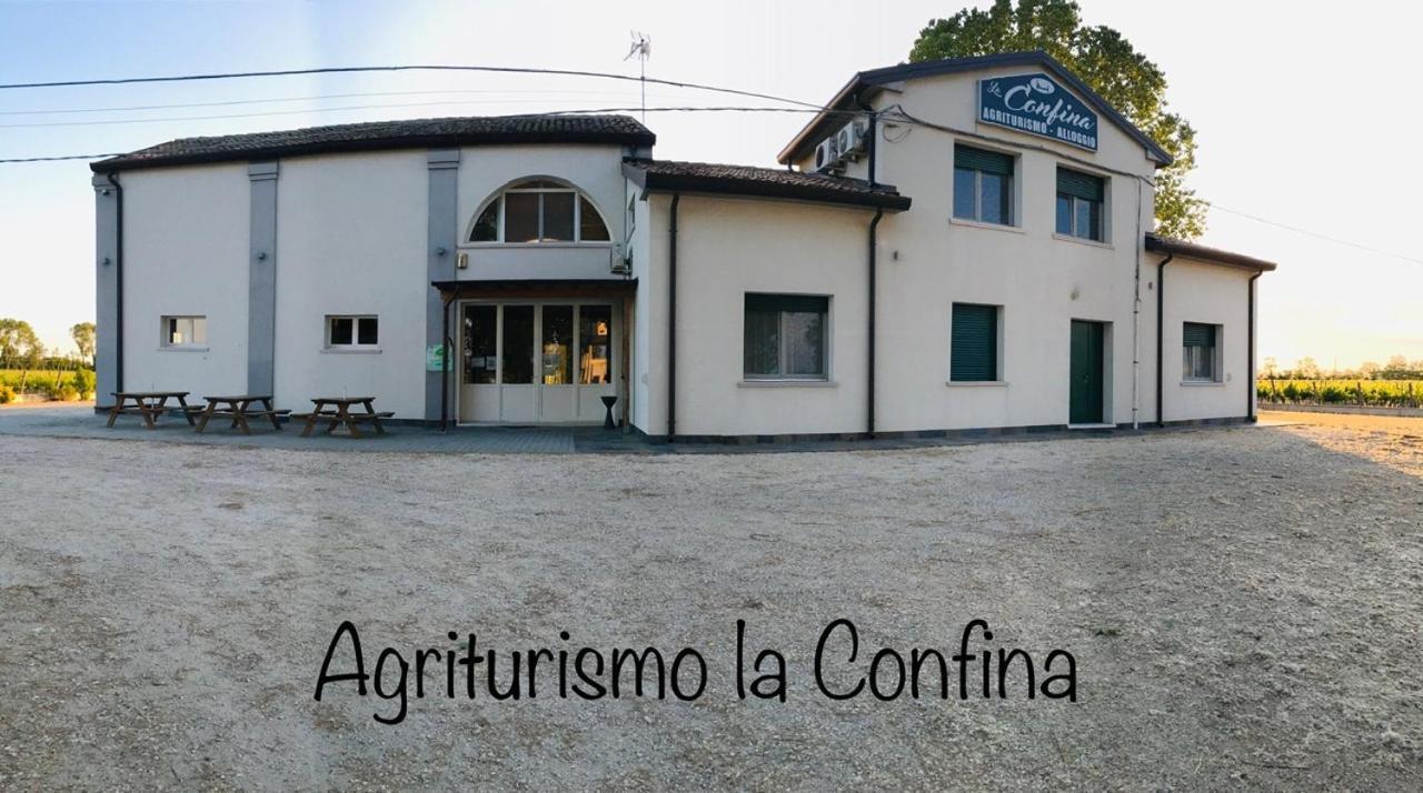 فيلا ليدو دي سبينافي Agriturismo La Confina المظهر الخارجي الصورة